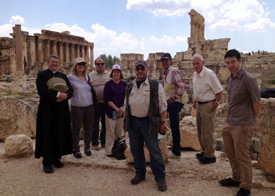 Mussalaha team members at Baalbek (Lebanon) preparing to cross into Syria